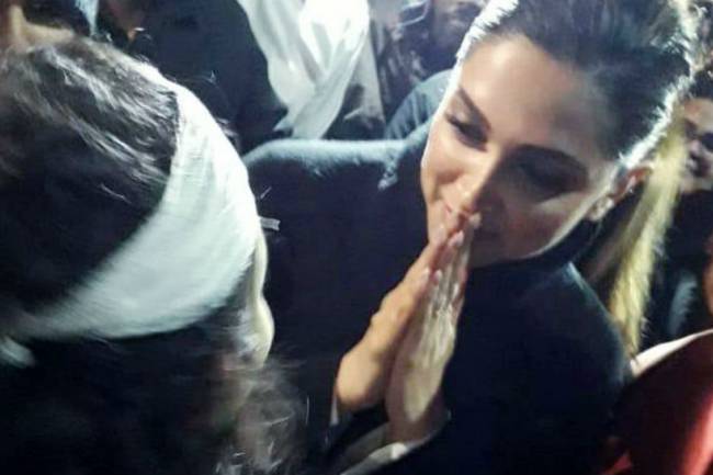 'Respect', 'Boycott Chhapaak': Twitter is divided over Deepika Padukone's visit to JNU
