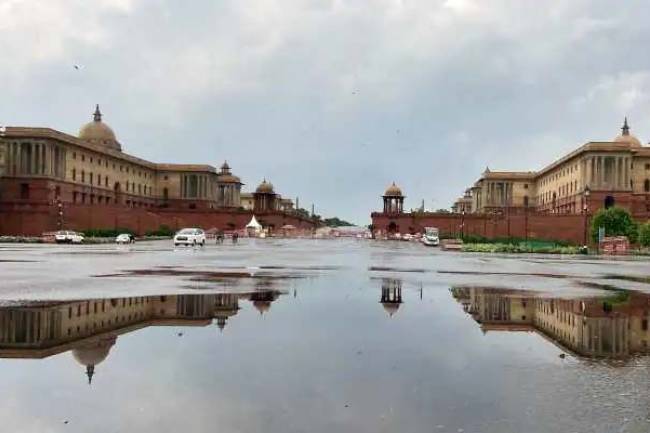 Monsoon in India: Rains lash Mumbai, yellow alert in Delhi - check IMD's forecast over next 4 days