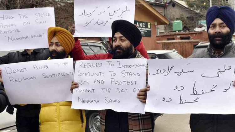 India weighs in as Sikhs in Pakistan face attacks