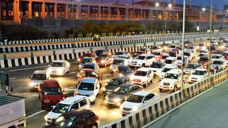 Red light on, engine off: Arvind Kejriwal calls on public to fight air pollution in Delhi-NCR