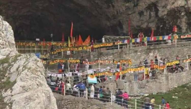 Amarnath Yatra 2022: Amarnath Yatra temporarily suspended due to bad weather, 3,000 pilgrims held up in camp