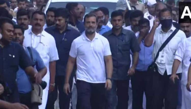 Bharat Jodo Yatra: Congress MP Rahul Gandhi completes Kerala leg today, to enter Tamil Nadu in afternoon